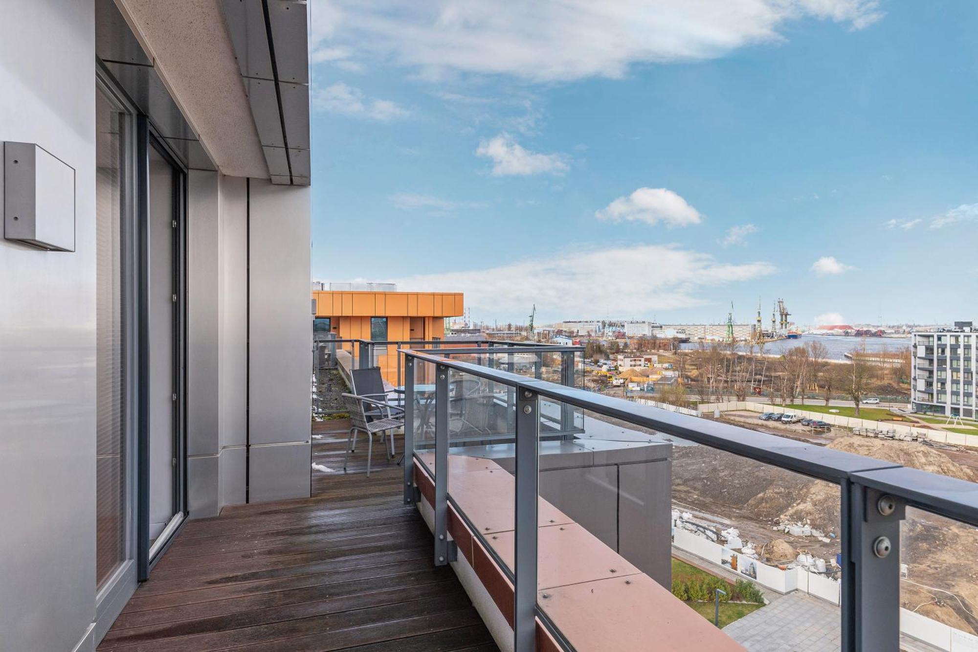 Blue Mandarin Riverside Gdansk Bilik gambar